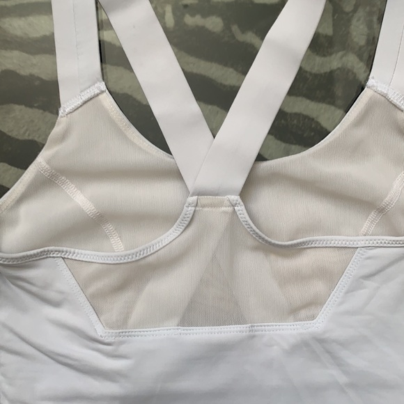 Ivy Park Criss cross mesh back Tank - Picture 6 of 8